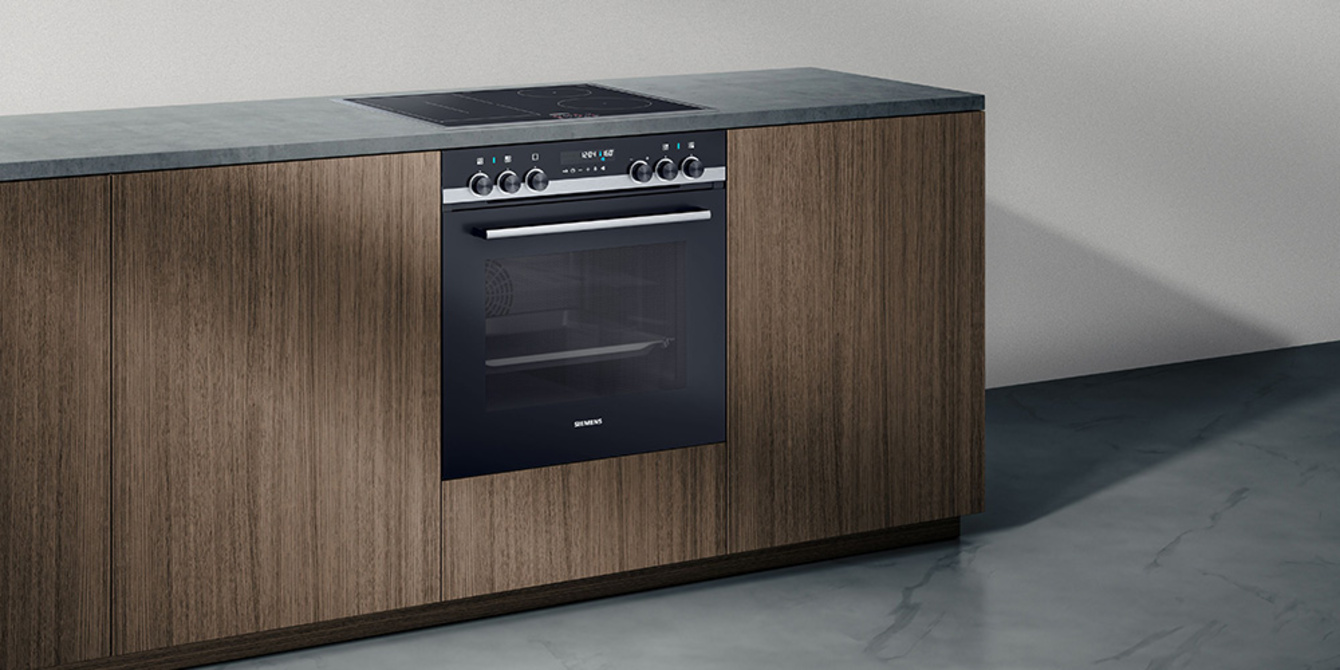 Backöfen und Herd-Sets bei AMP Elektrotechnik GmbH Co. & KG in Viechtach