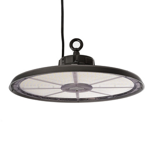 Hallenstrahler bei AMP Elektrotechnik GmbH Co. & KG in Viechtach