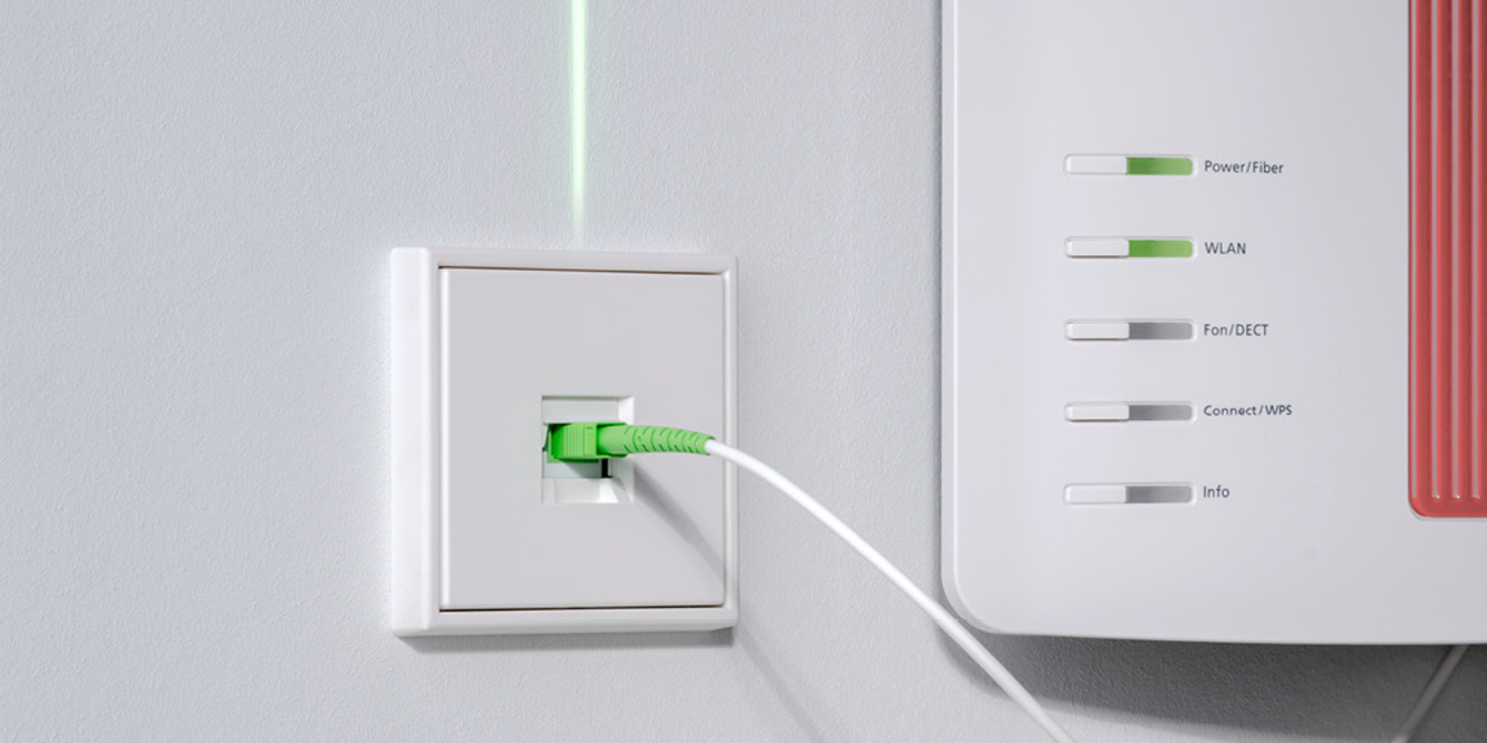 Die neuen Glasfaser-Anschlussdosen bei AMP Elektrotechnik GmbH Co. & KG in Viechtach