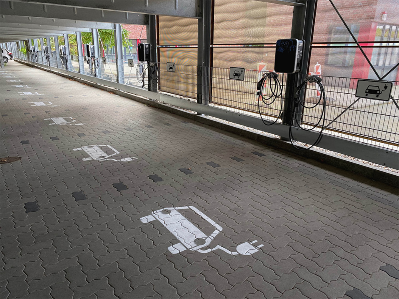 Last&shy;management bei AMP Elektrotechnik GmbH Co. & KG in Viechtach